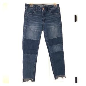 American Eagle Capri Jeans . Women’s Size 8 short.